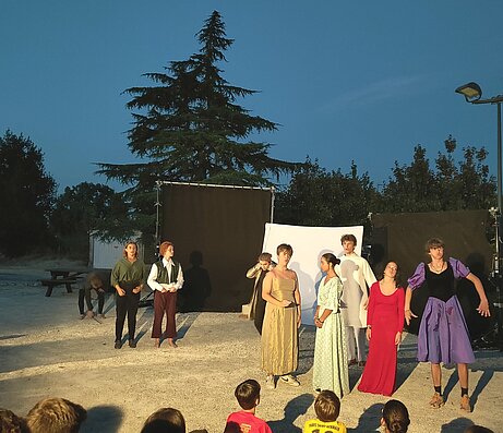 Photo théâtre à l'Hôpital Saint-Jean